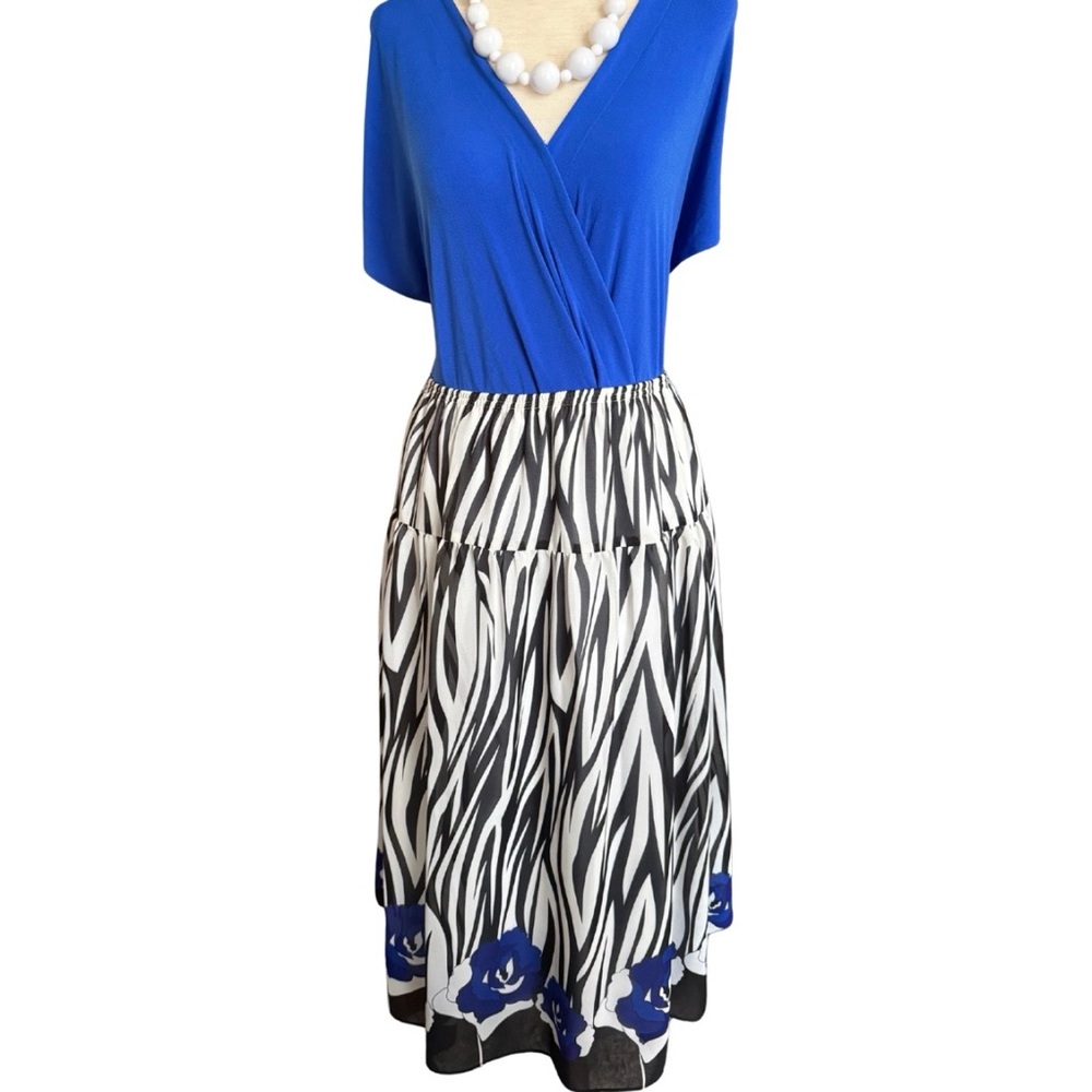 Zebra Print Midi‎ Skirt Cobalt Blue Floral Border
Elastic Waist Plus Size 18W